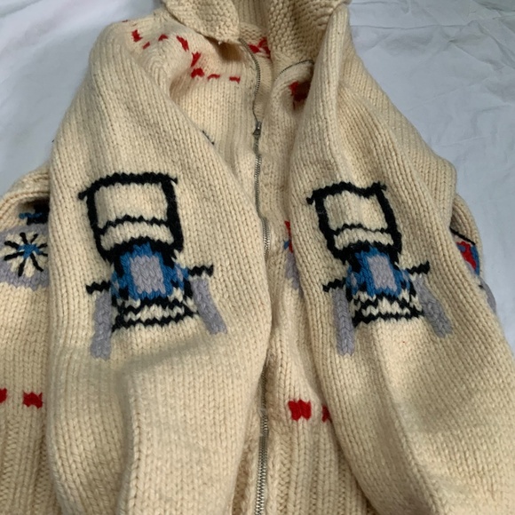 Vintage 100% Wool Cowichan Zip Cardigan - Picture 7 of 8